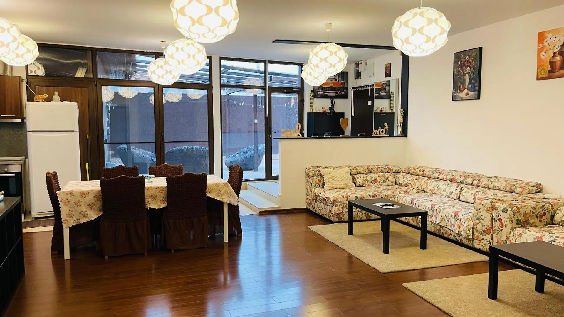 Aum House Villa Bucharest